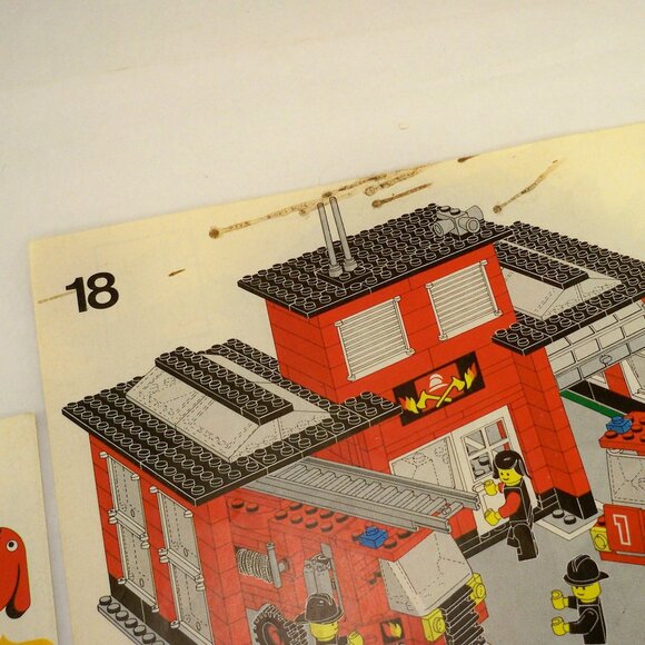 Vintage LEGOLAND *6382 Fire station Assembly & Other Booklets - Picture 5 of 6
